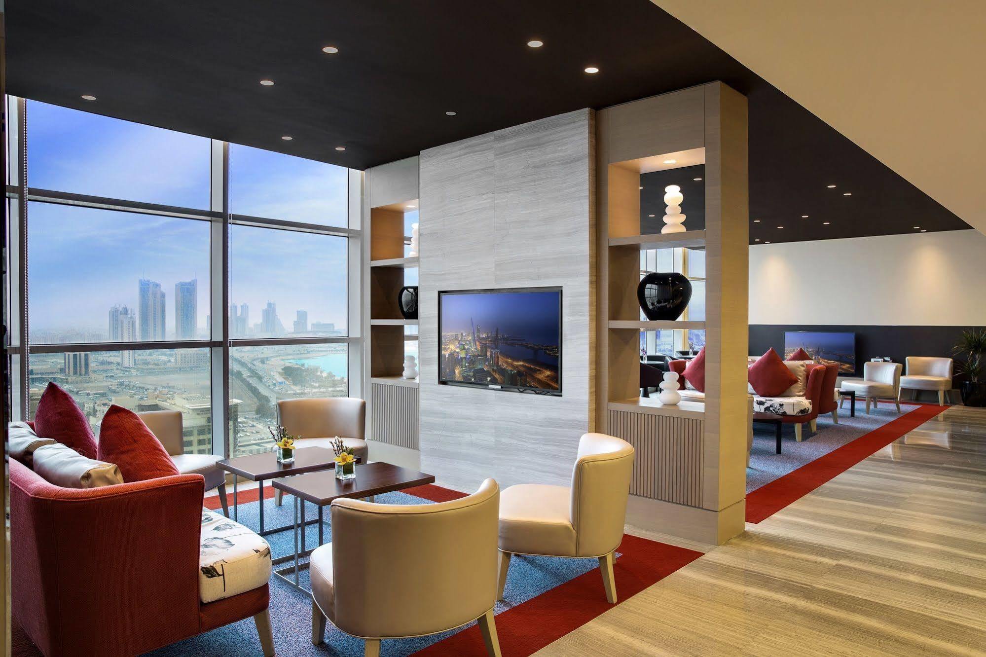 Downtown Rotana Manama Exterior foto The lounge at the airport